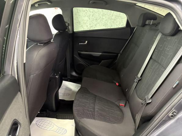 Kia Rio III Рестайлинг с пробегом 2015 года, цена 1 265 000 рублей, 73089 км, седан, Автокод Объявления