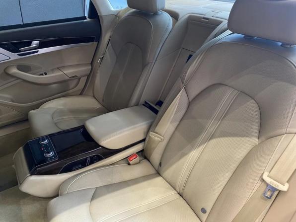 Audi A8 III (D4) Рестайлинг с пробегом 2016 года, цена 2 499 000 рублей, 260900 км, седан, Автокод Объявления