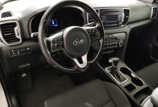 Kia Sportage IV Рестайлинг с пробегом 2018 года, цена 1 750 000 рублей, 215576 км, внедорожник, Автокод Объявления