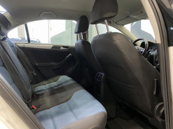 Volkswagen Jetta VI с пробегом 2013 года, цена 1 049 900 рублей, 210000 км, седан, Автокод Объявления