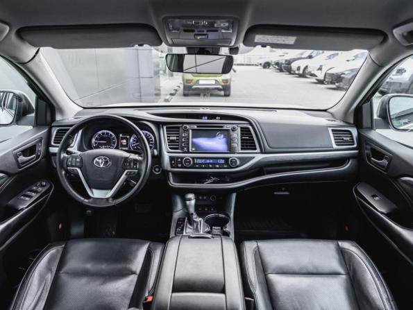 Toyota Highlander III (XU50) Рестайлинг с пробегом 2018 года, цена 3 998 000 рублей, 119600 км, внедорожник, Автокод Объявления