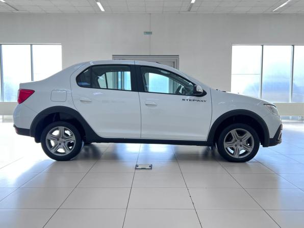 Renault Logan II Рестайлинг с пробегом 2021 года, цена 1 280 000 рублей, 47851 км, седан, Автокод Объявления