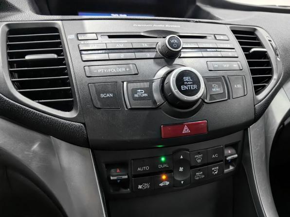 Honda Accord VIII Рестайлинг с пробегом 2011 года, цена 1 380 000 рублей, 216018 км, седан, Автокод Объявления