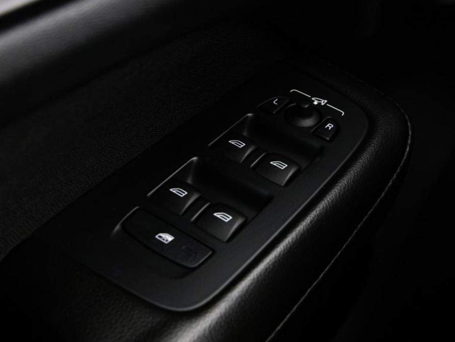 Volvo V60 II Санкт-Петербург  - изображение 17