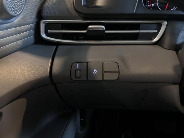 Hyundai Elantra VII (CN7) с пробегом 2021 года, цена 2 090 000 рублей, 107964 км, седан, Автокод Объявления