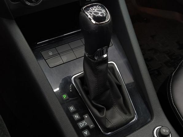 Skoda Octavia III (A7) Рестайлинг с пробегом 2018 года, цена 1 700 000 рублей, 126500 км, лифтбек, Автокод Объявления