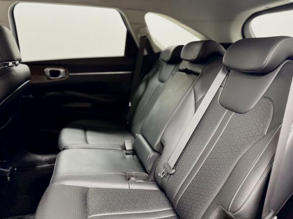 Kia Sorento IV с пробегом 2021 года, цена 3 689 000 рублей, 99961 км, внедорожник, Автокод Объявления