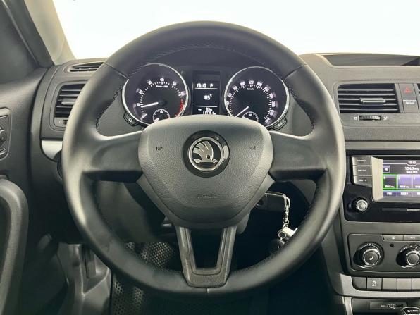 Skoda Yeti I Рестайлинг с пробегом 2018 года, цена 1 400 000 рублей, 117744 км, внедорожник, Автокод Объявления