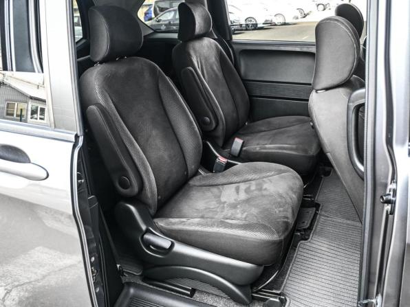 Honda Freed I Рестайлинг с пробегом 2012 года, цена 999 000 рублей, 216211 км, компактвэн, Автокод Объявления