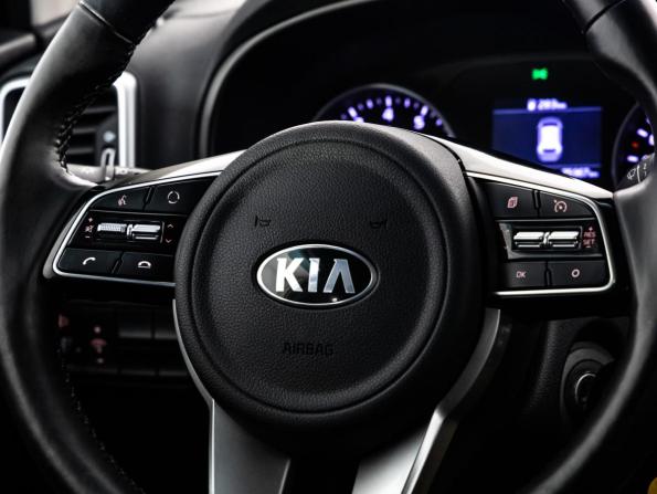 Kia Sportage IV Рестайлинг с пробегом 2018 года, цена 2 249 000 рублей, 75965 км, внедорожник, Автокод Объявления