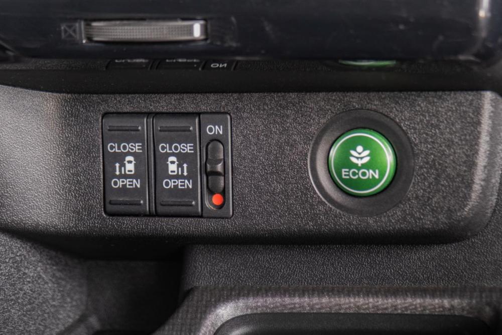 Honda Stepwgn V Рестайлинг Томск  - изображение 16