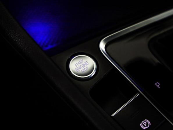 Volkswagen Jetta VII с пробегом 2020 года, цена 2 149 000 рублей, 103460 км, седан, Автокод Объявления