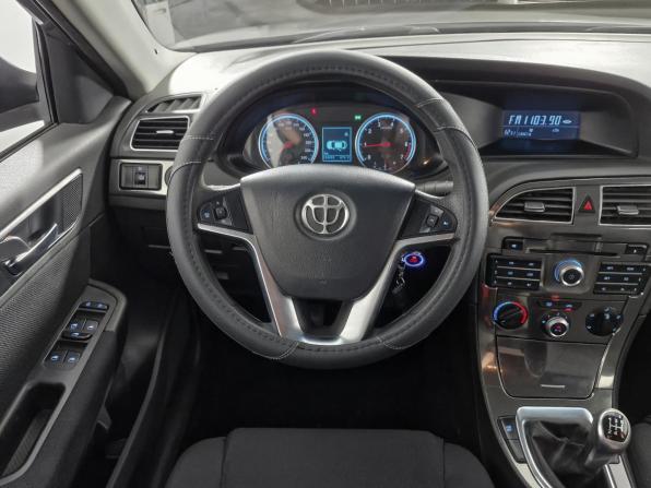 Brilliance V5 I с пробегом 2014 года, цена 549 000 рублей, 183452 км, внедорожник, Автокод Объявления