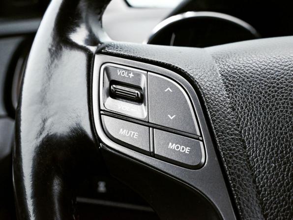 Hyundai Santa Fe III с пробегом 2013 года, цена 1 710 000 рублей, 185000 км, внедорожник, Автокод Объявления