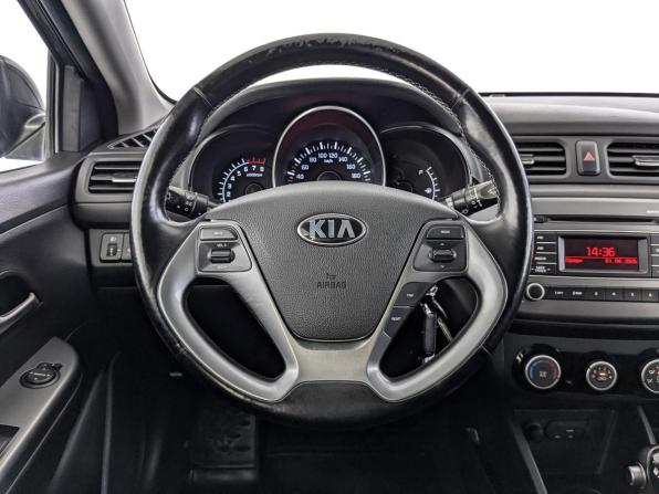 Kia Rio III Рестайлинг с пробегом 2017 года, цена 1 325 000 рублей, 76000 км, седан, Автокод Объявления