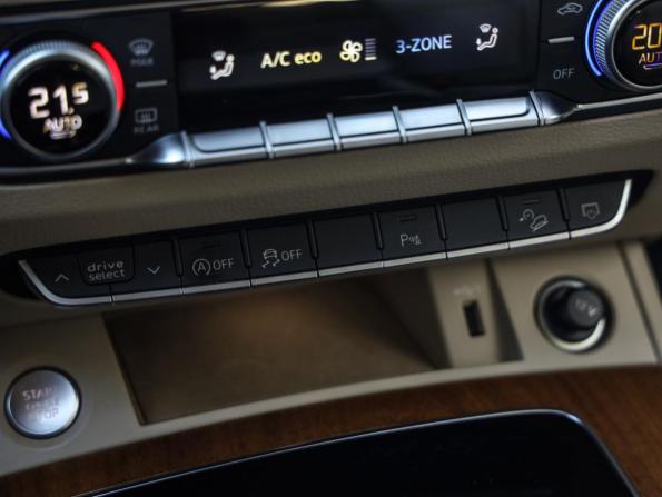 Audi Q5 II (FY) Рестайлинг с пробегом 2021 года, цена 4 199 000 рублей, 93000 км, внедорожник, Автокод Объявления