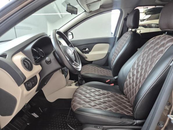 Renault Logan II Рестайлинг с пробегом 2018 года, цена 1 119 000 рублей, 62714 км, седан, Автокод Объявления