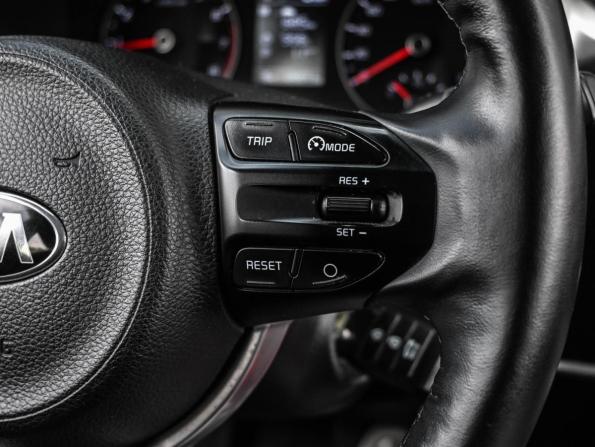 Kia Rio IV Рестайлинг с пробегом 2021 года, цена 1 634 000 рублей, 120071 км, седан, Автокод Объявления