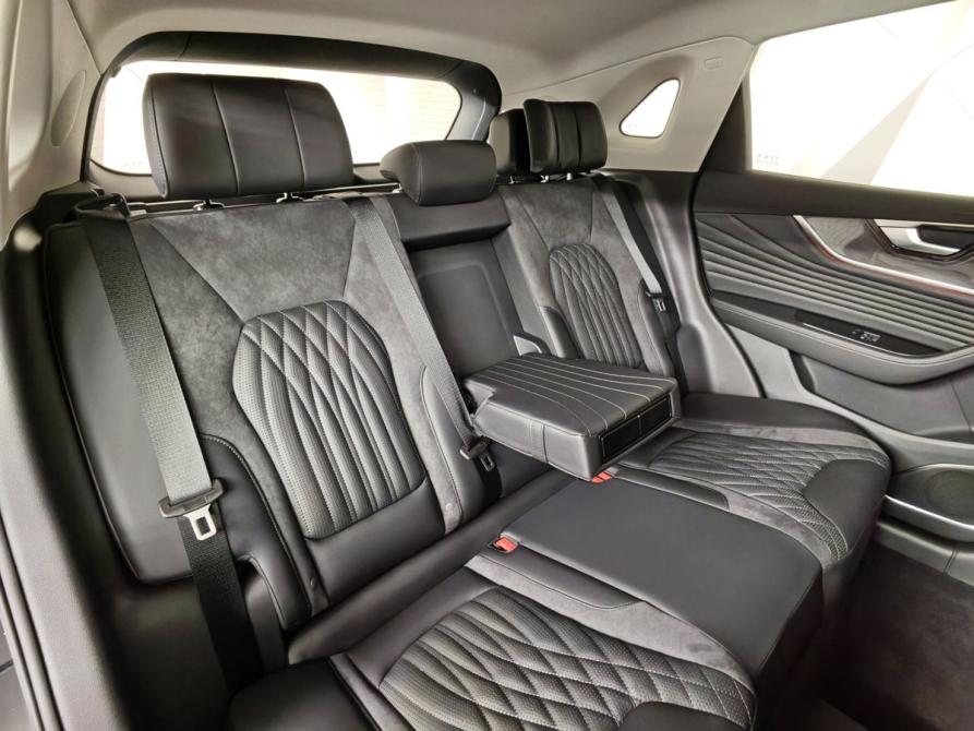 Hongqi HS5 I Рестайлинг Москва  - изображение 17