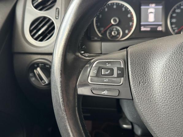 Volkswagen Tiguan I Рестайлинг с пробегом 2012 года, цена 1 099 000 рублей, 269330 км, внедорожник, Автокод Объявления