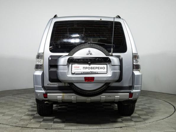 Mitsubishi Pajero IV с пробегом 2011 года, цена 1 404 777 рублей, 299207 км, внедорожник, Автокод Объявления