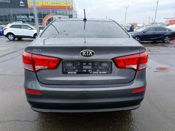 Kia Rio III Рестайлинг с пробегом 2017 года, цена 949 995 рублей, 166644 км, седан, Автокод Объявления