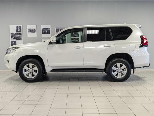Toyota Land Cruiser Prado 150 Series Рестайлинг 2 с пробегом 2018 года, цена 3 909 500 рублей, 312000 км, внедорожник, Автокод Объявления