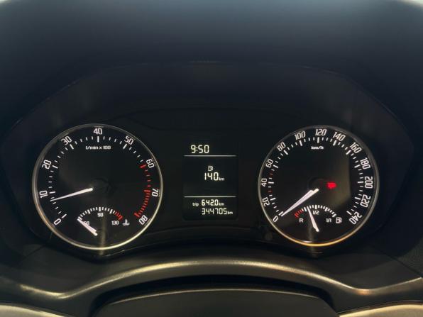 Skoda Octavia II (A5) Рестайлинг с пробегом 2013 года, цена 700 000 рублей, 344559 км, лифтбек, Автокод Объявления
