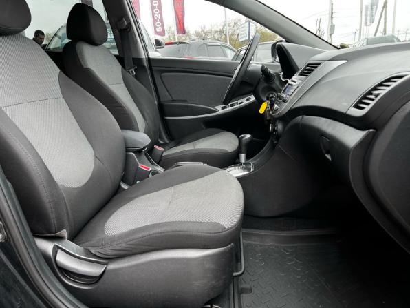 Hyundai Solaris I с пробегом 2012 года, цена 830 000 рублей, 165738 км, седан, Автокод Объявления