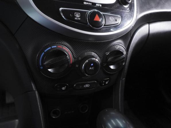 Hyundai Solaris I с пробегом 2011 года, цена 899 000 рублей, 172255 км, седан, Автокод Объявления