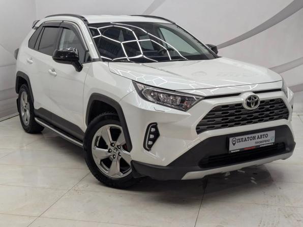Toyota RAV4 V (XA50) с пробегом 2021 года, цена 2 750 000 рублей, 132113 км, внедорожник, Автокод Объявления