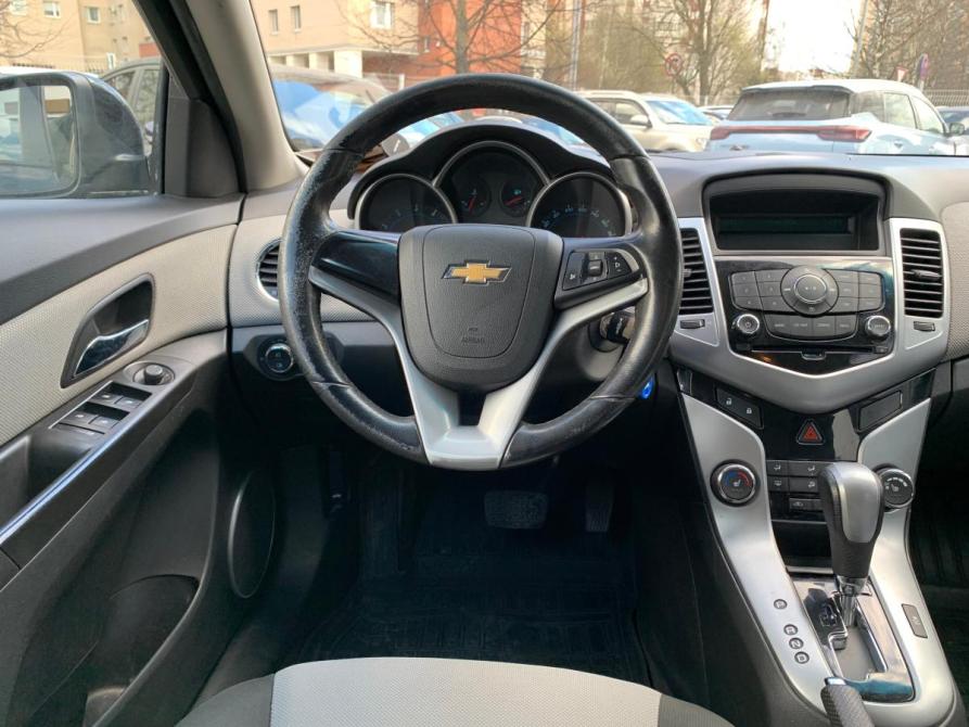 Chevrolet Cruze I Рестайлинг Санкт-Петербург  - изображение 8