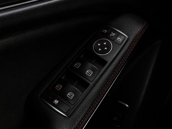 Mercedes-Benz GLA I (X156) с пробегом 2015 года, цена 2 299 000 рублей, 97215 км, внедорожник, Автокод Объявления