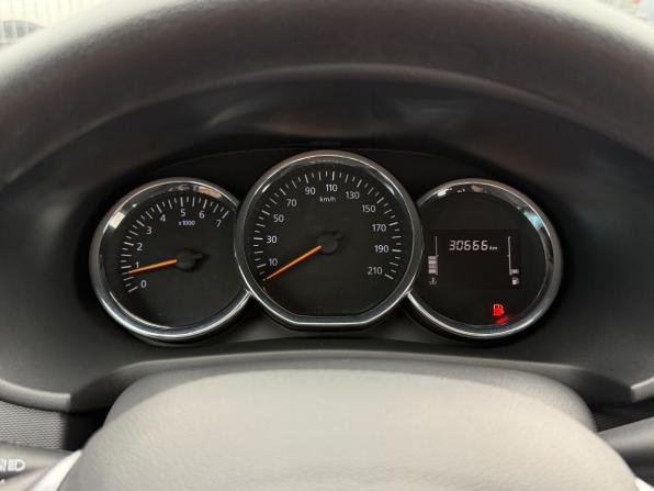 Renault Logan II Рестайлинг с пробегом 2021 года, цена 1 100 000 рублей, 30666 км, седан, Автокод Объявления
