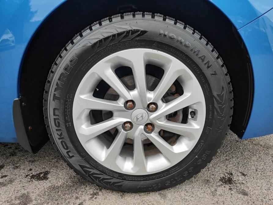 Hyundai Solaris II Санкт-Петербург  - изображение 25