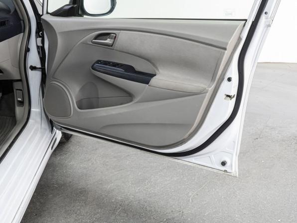 Honda Insight II с пробегом 2009 года, цена 799 000 рублей, 263213 км, хэтчбек, Автокод Объявления