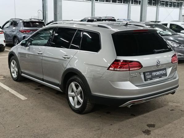 Volkswagen Golf VII с пробегом 2017 года, цена 1 560 000 рублей, 83464 км, универсал, Автокод Объявления