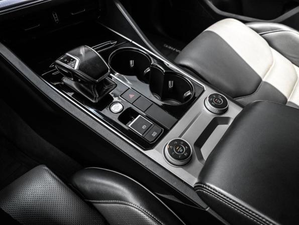 Volkswagen Touareg III с пробегом 2018 года, цена 3 899 000 рублей, 236096 км, внедорожник, Автокод Объявления