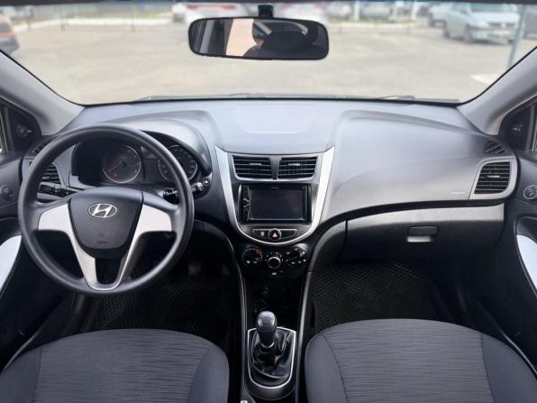 Hyundai Solaris I Рестайлинг с пробегом 2016 года, цена 870 000 рублей, 124922 км, хэтчбек, Автокод Объявления