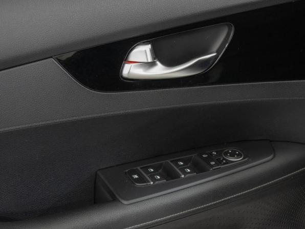 Kia Cerato IV с пробегом 2018 года, цена 2 134 658 рублей, 59634 км, седан, Автокод Объявления
