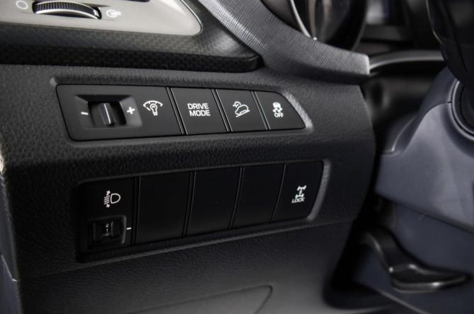 Hyundai Santa Fe III Рестайлинг с пробегом 2016 года, цена 2 099 000 рублей, 182814 км, внедорожник, Автокод Объявления