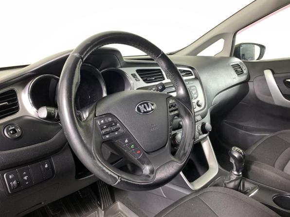 Kia Ceed II с пробегом 2014 года, цена 884 000 рублей, 163148 км, универсал, Автокод Объявления