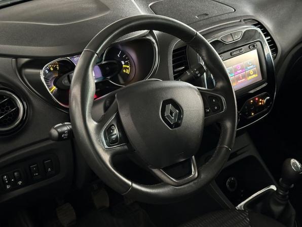 Renault Kaptur I с пробегом 2016 года, цена 1 429 000 рублей, 137116 км, внедорожник, Автокод Объявления