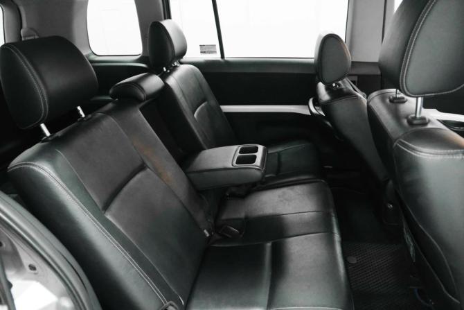 Toyota ISis I Рестайлинг с пробегом 2012 года, цена 1 100 000 рублей, 221686 км, компактвэн, Автокод Объявления