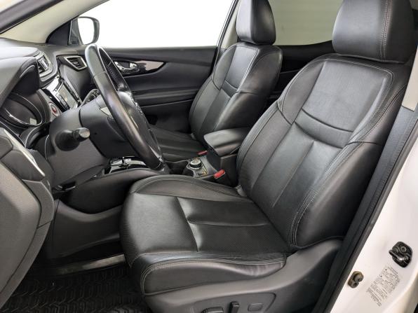 Nissan Qashqai II с пробегом 2017 года, цена 1 850 000 рублей, 102181 км, внедорожник, Автокод Объявления