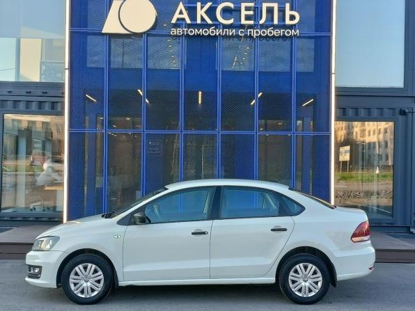 Volkswagen Polo V Рестайлинг с пробегом 2018 года, цена 1 099 000 рублей, 61000 км, седан, Автокод Объявления