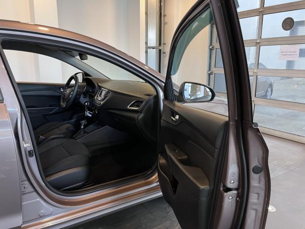 Hyundai Solaris II с пробегом 2018 года, цена 1 550 000 рублей, 79167 км, седан, Автокод Объявления