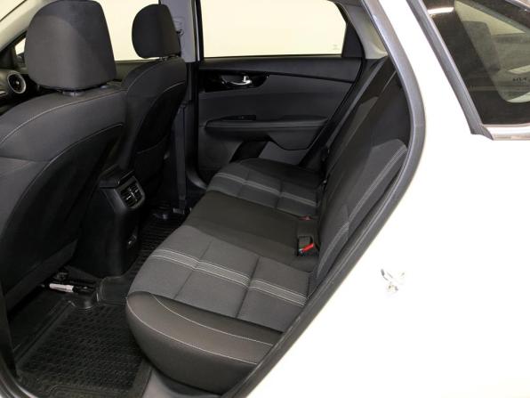 Kia Cerato IV Рестайлинг с пробегом 2021 года, цена 1 950 000 рублей, 80754 км, седан, Автокод Объявления