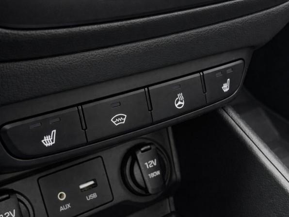 Hyundai Solaris II с пробегом 2017 года, цена 1 217 000 рублей, 85917 км, седан, Автокод Объявления