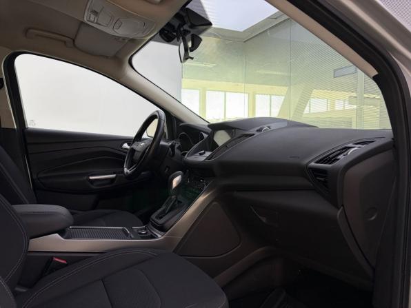 Ford Kuga II Рестайлинг с пробегом 2019 года, цена 1 720 000 рублей, 80044 км, внедорожник, Автокод Объявления